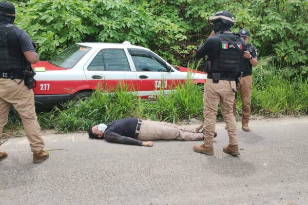 Grave accidente deja a policía municipal lesionado en Jáltipan