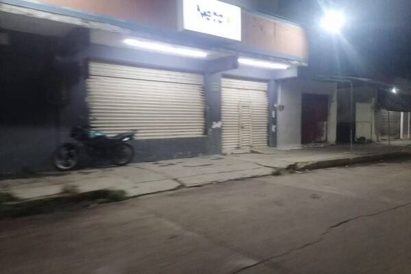 En aumento la inseguridad en Jáltipan; asaltan sucursal de Tiendas Neto en pleno centro